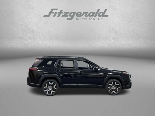 Crystal Black Silica 2026 Subaru Outback Touring XT