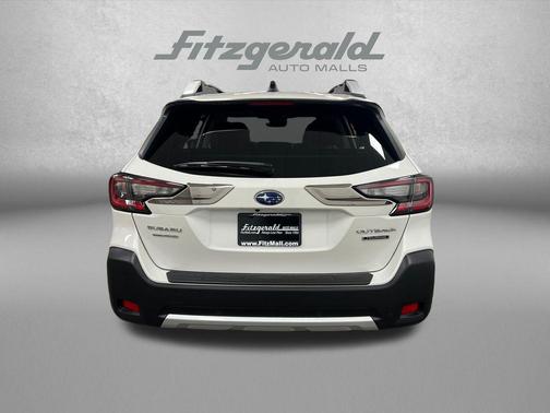 Crystal White Pearl 2025 Subaru Outback Touring