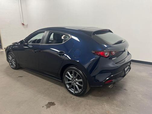 2022 Mazda Mazda3 FWD w/Preferred Package
