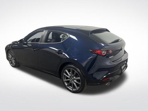 2022 Mazda Mazda3 FWD w/Preferred Package