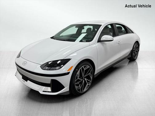 2025 Hyundai IONIQ 6 SEL