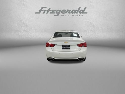 Iridescent Pearl Tricoat 2016 Chevrolet Impala LTZ