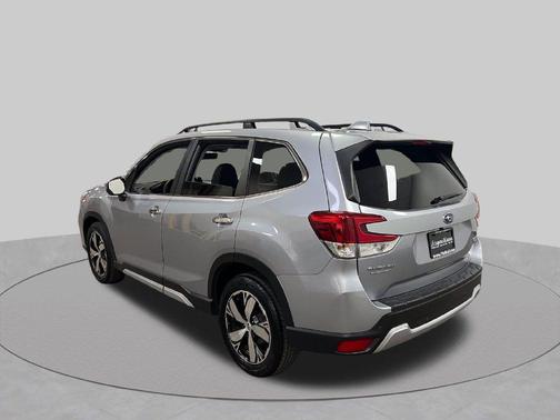 Ice Silver Metallic 2019 Subaru Forester Touring