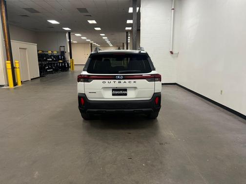 Crystal White Pearl 2026 Subaru Outback Touring XT