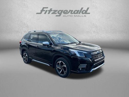 Crystal Black Silica 2023 Subaru Forester Touring