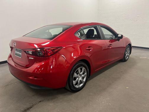 2015 Mazda Mazda3 i Sport
