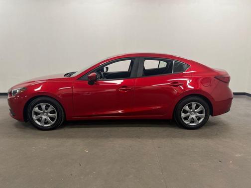 2015 Mazda Mazda3 i Sport