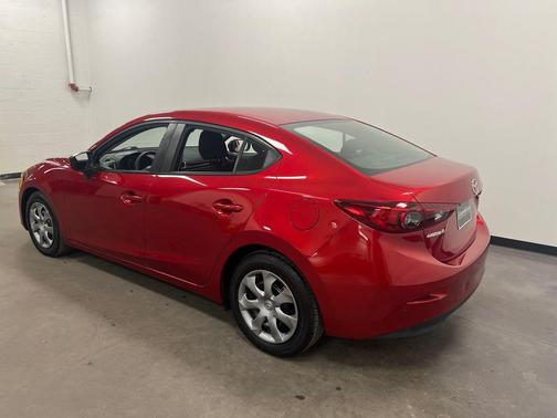 2015 Mazda Mazda3 i Sport