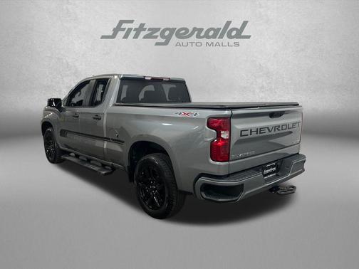 Sterling Gray Metallic 2023 Chevrolet Silverado 1500 Custom