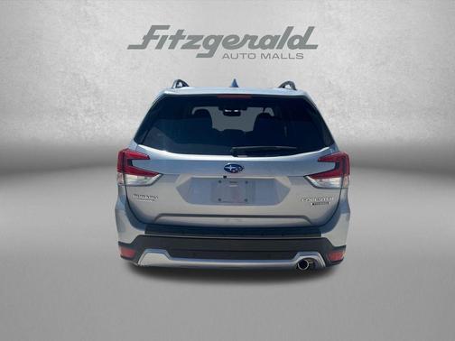 Ice Silver Metallic 2021 Subaru Forester Touring