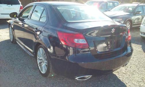2011 Suzuki Kizashi Sport SLS