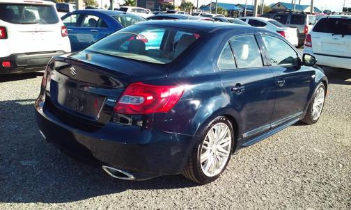 2011 Suzuki Kizashi Sport SLS