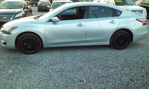 2014 Nissan Altima 2.5 SV