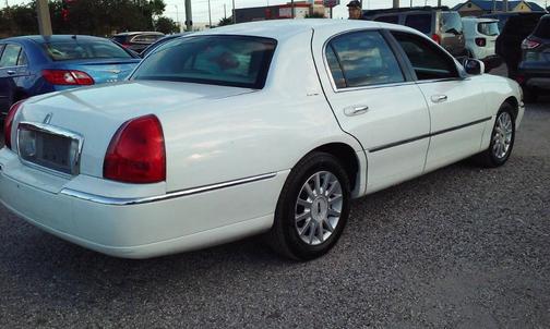 2007 Lincoln Town Car Signature