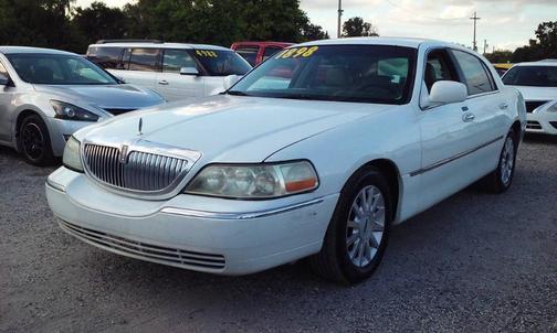 2007 Lincoln Town Car Signature
