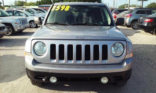 Silver 2015 Jeep Patriot Sport