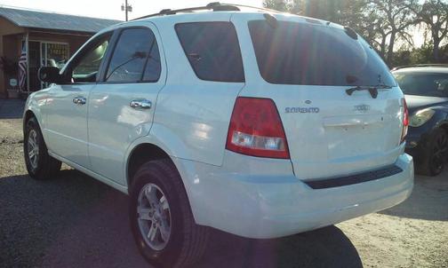 2004 Kia Sorento LX