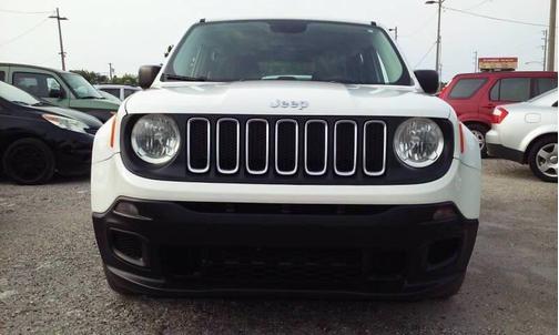 White 2017 Jeep Renegade Sport