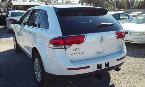 2014 Lincoln MKX Base