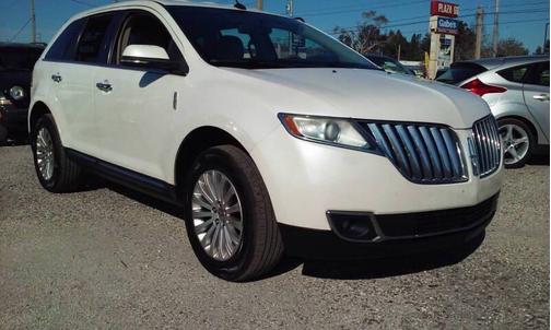 2014 Lincoln MKX Base