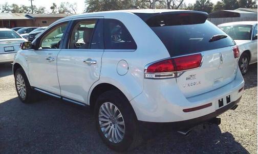 2014 Lincoln MKX Base