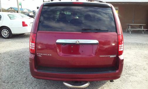 2010 Chrysler Town & Country Touring Plus