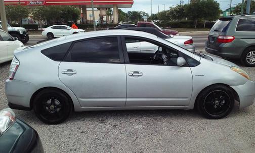 Gray 2007 Toyota Prius Touring
