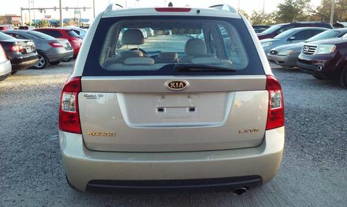 2007 Kia Rondo LX