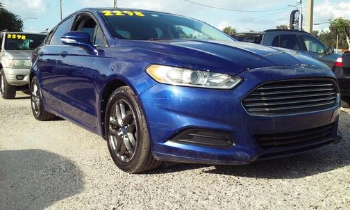 2013 Ford Fusion SE