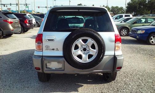 2001 Toyota RAV4 Base