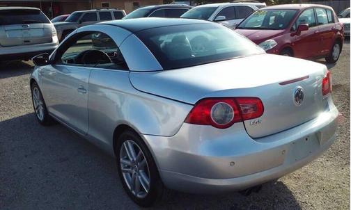 Silver 2009 Volkswagen Eos Lux
