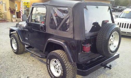 1999 Jeep Wrangler SE