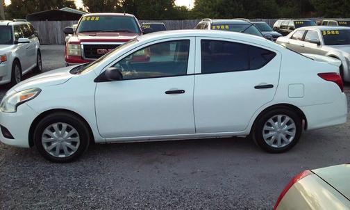 2015 Nissan Versa 1.6 S+