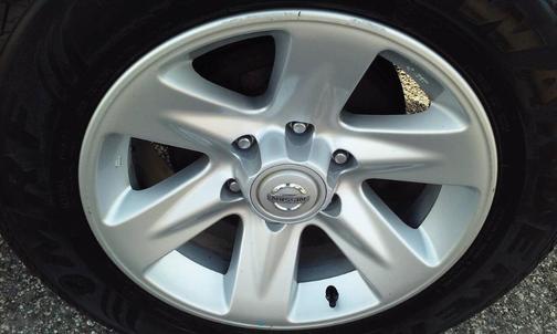 2003 Nissan Pathfinder LE