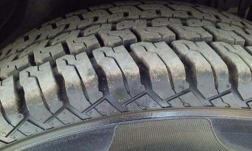 2003 Nissan Pathfinder LE