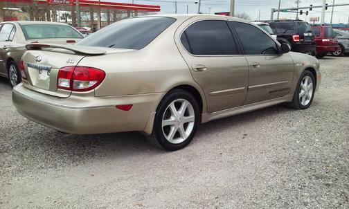 2004 INFINITI I35 Luxury