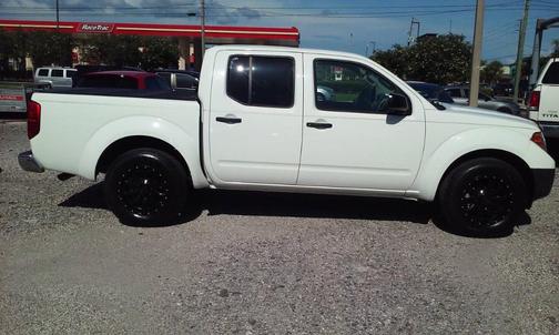 2015 Nissan Frontier S
