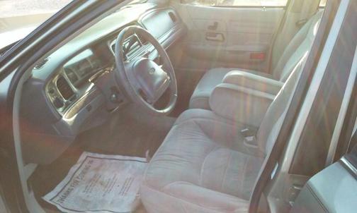 1998 Ford Crown Victoria LX