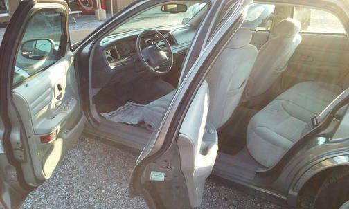 1998 Ford Crown Victoria LX
