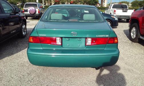 2000 Toyota Camry LE