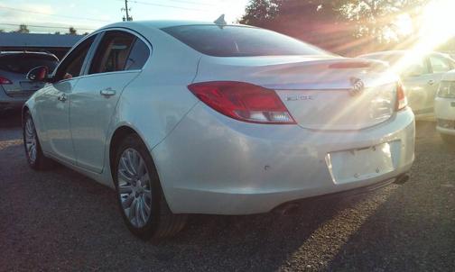 2013 Buick Regal Premium 1