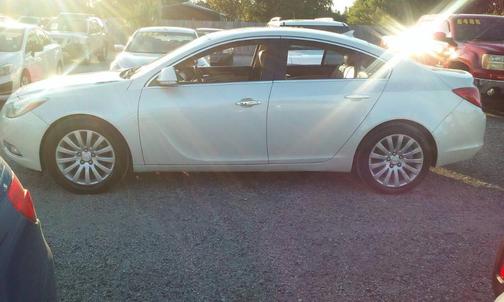 2013 Buick Regal Premium 1