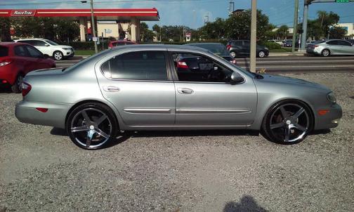 2001 INFINITI I30 Touring