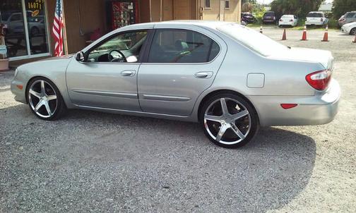 2001 INFINITI I30 Touring