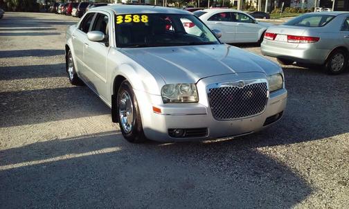 2005 Chrysler 300 Touring