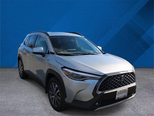 2024 Toyota Corolla Cross XLE