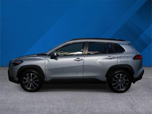2024 Toyota Corolla Cross XLE