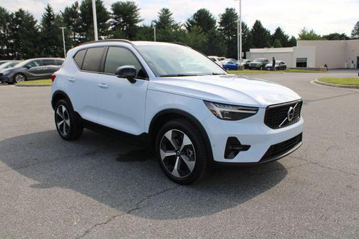 Cloud Blue 2026 Volvo XC40 Plus, B5 AWD Gas (mild hybrid), Dark