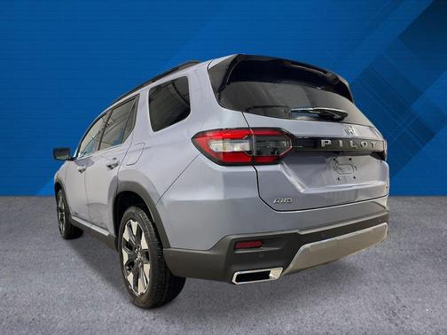 2026 Honda Pilot Touring 8-Passenger