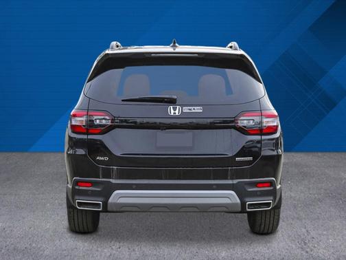 2025 Honda Pilot Touring 8-Passenger